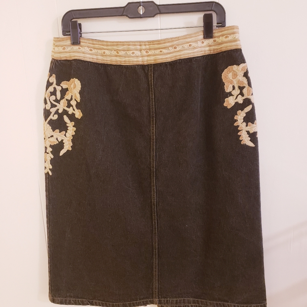 Newport News Skirt Denim Size 14 Black Grunge BOHO Festival Aline tan embroidery